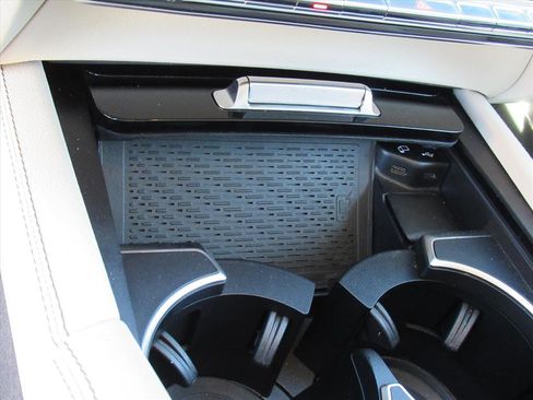 Used 2020 Mercedes-Benz GLE 350 image 24