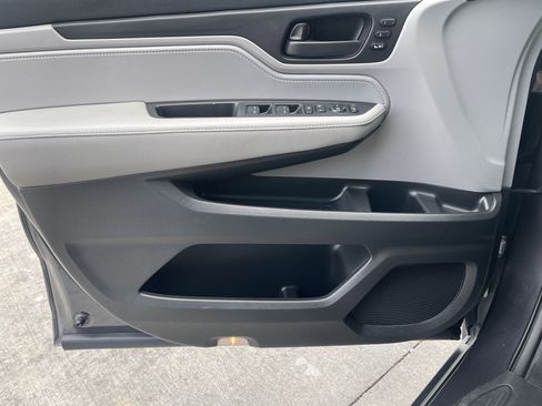 Used 2018 Honda Odyssey EX-L image 22