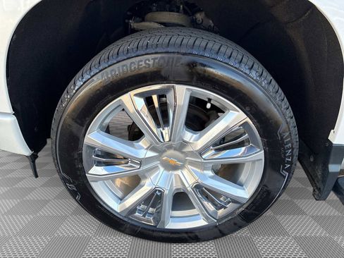 Certified 2024 Chevrolet Silverado 1500 High Country w/ High Country Premium Package image 34