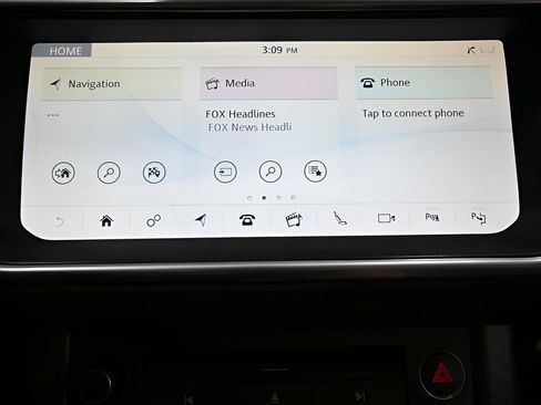 Used 2019 Land Rover Range Rover Evoque HSE AWD/4WD image 24