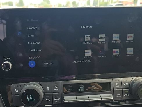 Certified 2024 Toyota Grand Highlander AWD image 16