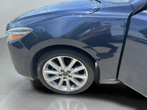Used 2017 MAZDA MAZDA3 Touring FWD image 26
