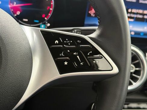 Certified 2025 Mercedes-Benz GLB 250 image 29