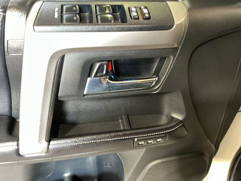 Used 2017 Toyota 4Runner Limited AWD/4WD image 10