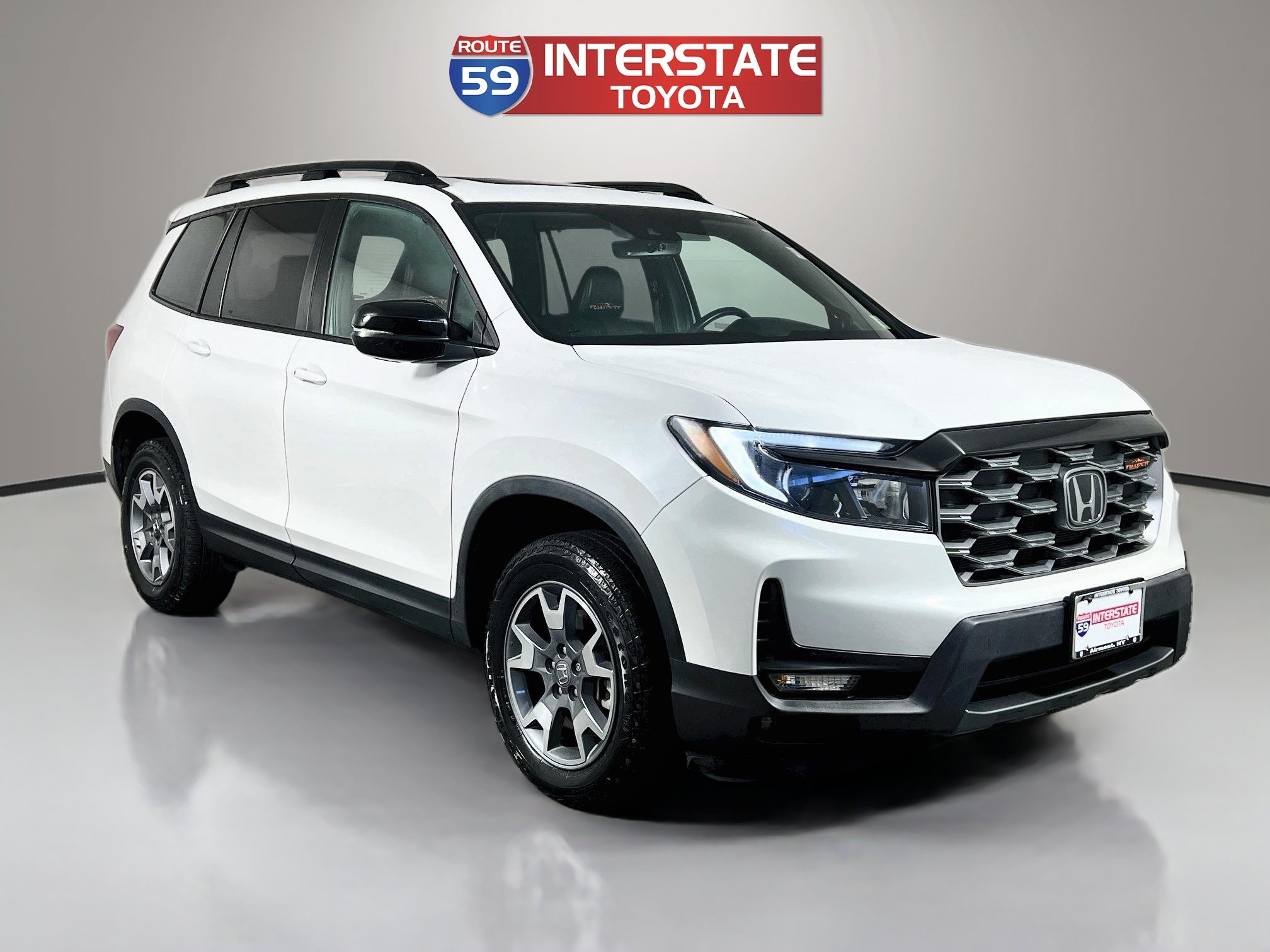 Used 2023 Honda Passport TrailSport image 1