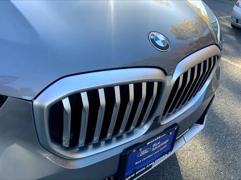 Used 2024 BMW X5 xDrive40i w/ Premium Package image 61