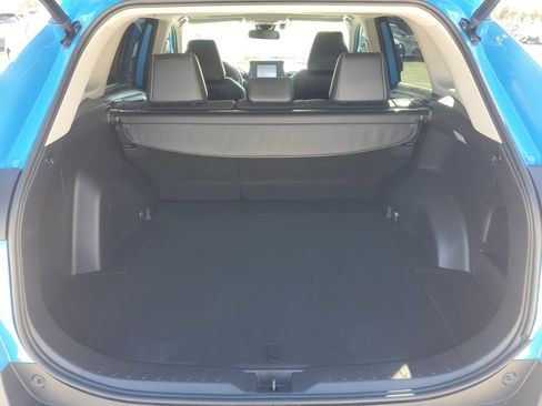 Used 2021 Toyota RAV4 XLE Premium image 9