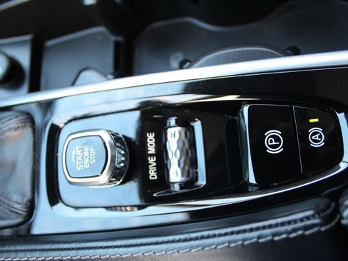 Used 2019 Volvo XC90 T6 Inscription w/ Protection Package Premier AWD/4WD image 26