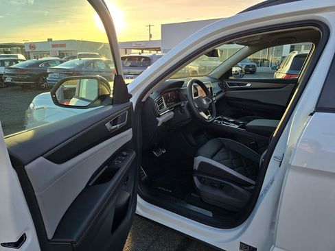 New 2026 Volkswagen Atlas Peak Edition AWD/4WD image 20