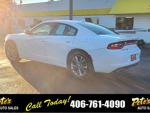 Used 2021 Dodge Charger SXT image 2