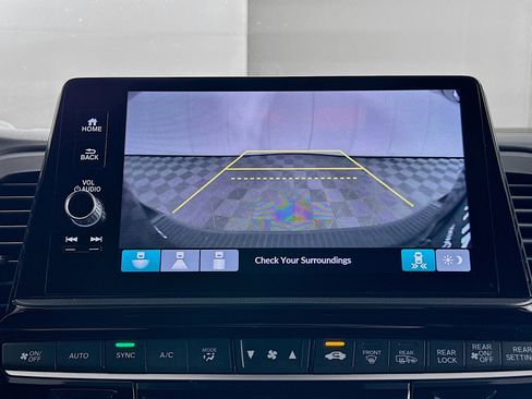 Used 2025 Honda Odyssey Sport-L image 22