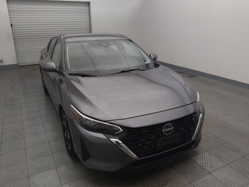 Used 2024 Nissan Sentra SV FWD image 14