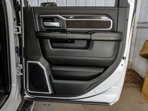 Used 2021 RAM 2500 Laramie AWD/4WD image 48