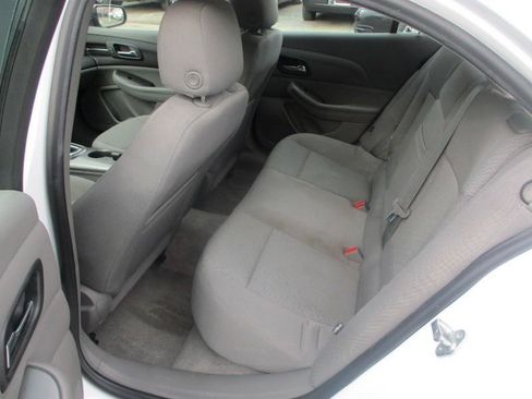 Used 2013 Chevrolet Malibu LS w/ Protection Package FWD image 9