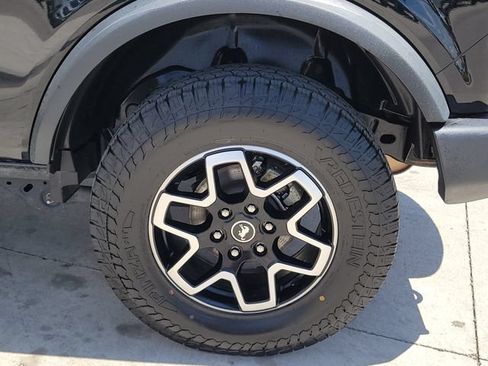 Used 2022 Ford Bronco 2-Door AWD/4WD image 14