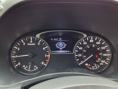 Used 2020 Nissan Pathfinder SL AWD/4WD image 15