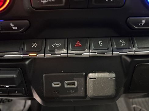 Certified 2021 Chevrolet Silverado 1500 RST AWD/4WD image 41