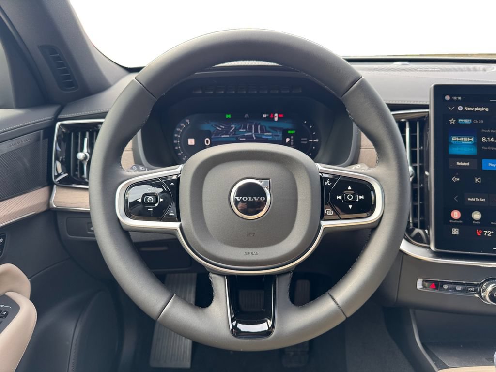 New 2026 Volvo XC90 T8 Plus w/ Protection Package Premier AWD/4WD image 15