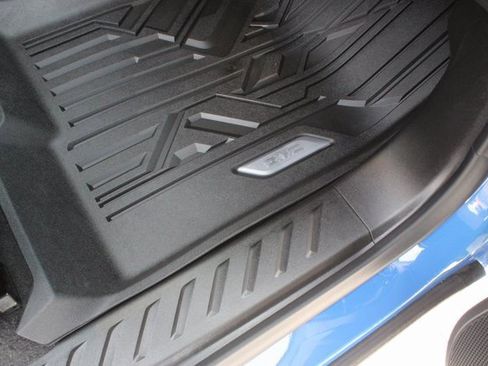 New 2026 GMC Canyon Elevation w/ Convenience Package image 28