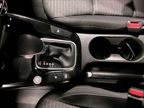 Used 2025 Kia Soul EX FWD image 16