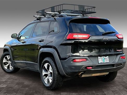 Used 2016 Jeep Cherokee Trailhawk w/ Leather Interior Group image 13
