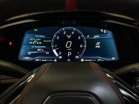 Used 2024 Chevrolet Corvette Stingray Premium Cpe w/ Z51 Performance Package RWD image 11