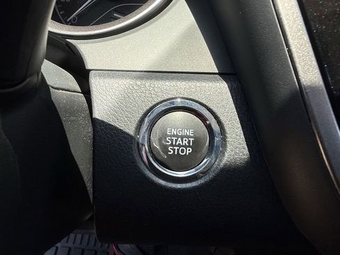 Used 2022 Toyota Camry SE w/ Convenience Package FWD image 21