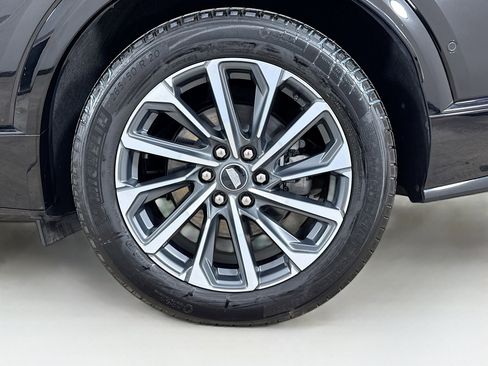 Used 2024 Cadillac Lyriq Sport image 33