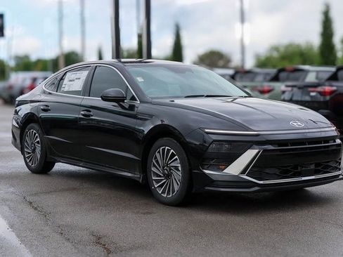 New 2025 Hyundai Sonata SEL image 1