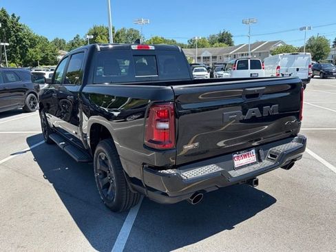 New 2026 RAM 1500 Express AWD/4WD image 3