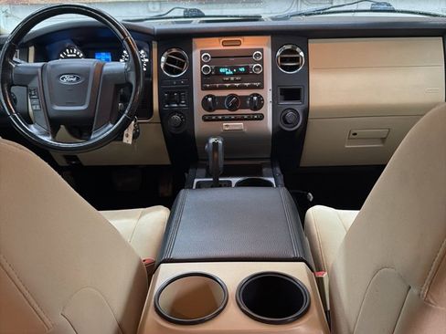 Used 2016 Ford Expedition EL XL image 29