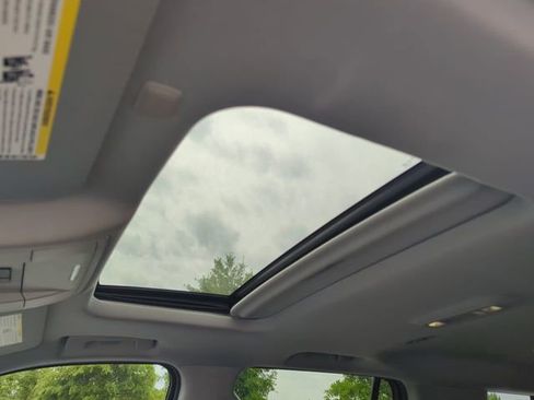 Used 2016 GMC Yukon Denali RWD image 23
