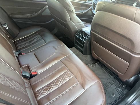 Used 2018 BMW 530i xDrive image 28