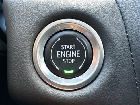 Used 2021 Chevrolet Tahoe RST w/ Luxury Package image 36