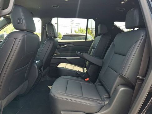 Certified 2026 Chevrolet Traverse LT AWD/4WD image 10