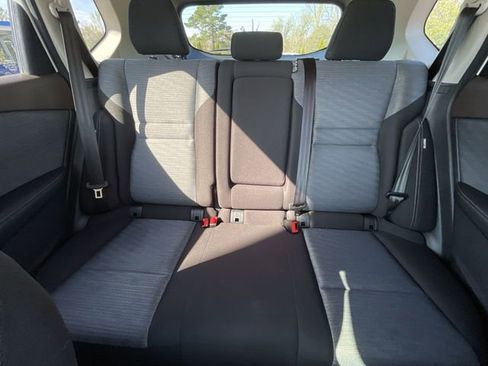 Used 2021 Nissan Rogue SV FWD image 12