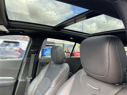 Certified 2023 Cadillac XT4 Premium Luxury w/ Technology Package image 17
