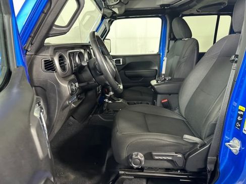 Used 2023 Jeep Wrangler Unlimited w/ Cold Weather Group image 11