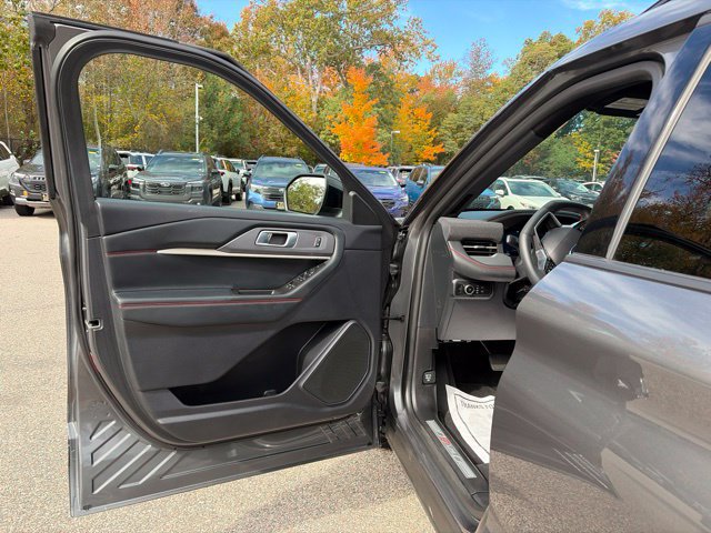 Used 2026 Ford Explorer ST-Line AWD/4WD image 25