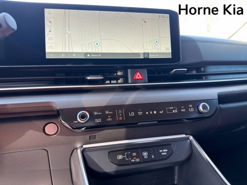 New 2026 Kia Carnival EX FWD image 16