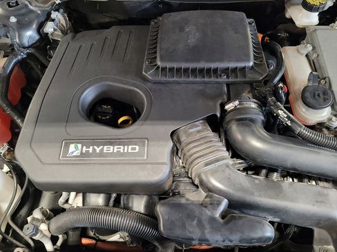 Used 2019 Ford Fusion SE FWD image 30