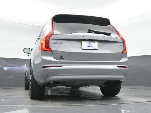 Used 2024 Volvo XC90 B5 Core w/ Protection Package Premier AWD/4WD image 39