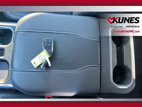 Used 2024 Chevrolet Silverado 1500 LTZ image 39