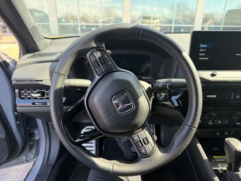 Used 2025 Honda Accord Sport image 10