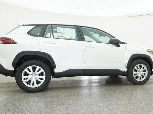 Used 2026 Toyota Corolla Cross L image 82