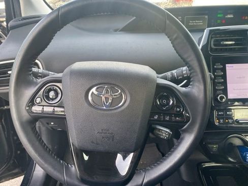 Used 2022 Toyota Prius XLE image 22