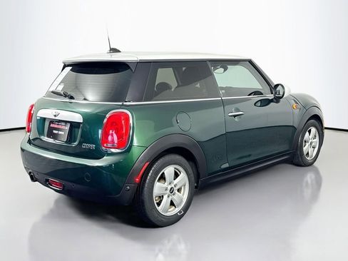 Used 2015 MINI Cooper 2-Door Hardtop image 5
