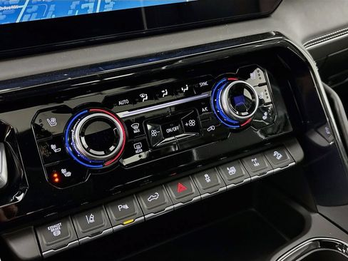 New 2026 GMC Sierra 2500 AT4X AWD/4WD image 16