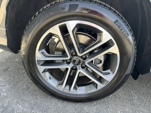 Certified 2025 Audi Q5 Premium w/ Convenience Package AWD/4WD image 31