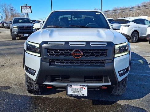 New 2026 Nissan Frontier PRO-4X w/ Pro-4x Convenience Package image 2